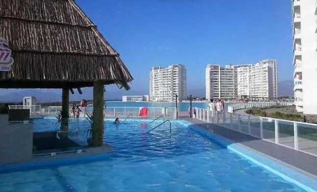 Departamento En Condominio Laguna Del Mar